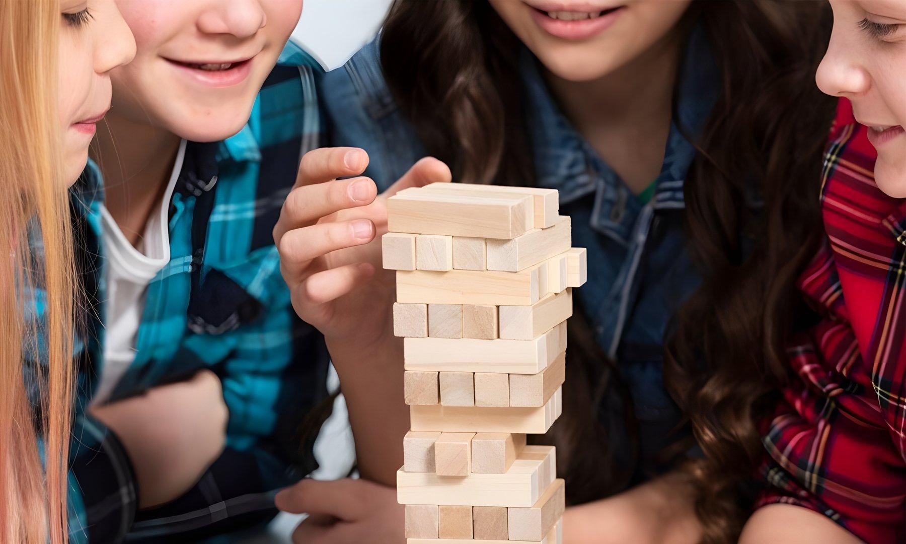 6 فایده مهم بازی جنگا برای کودکان - Cover Image